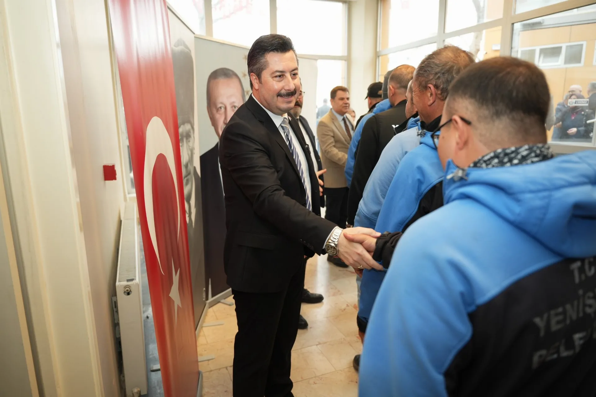 Ercan Özel: 'Sizler bu şehrin görünmeyen kahramanlarısınız'